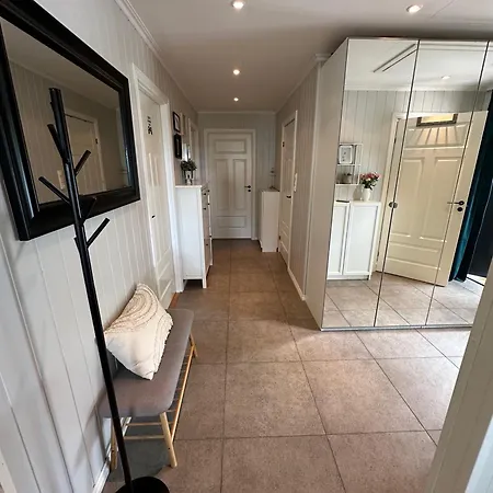 Modern Large House In Stavern With Sea View, Close To Beaches, Large Garden And Pool Larvik Exterior photo